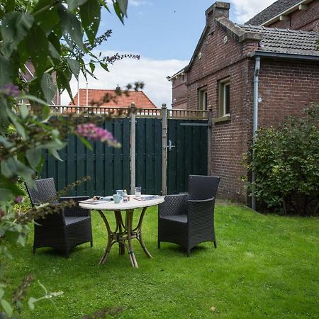 D' Ald Skoalle - Sfeervol Appartement In Oude School. Wijtgaard ภายนอก รูปภาพ