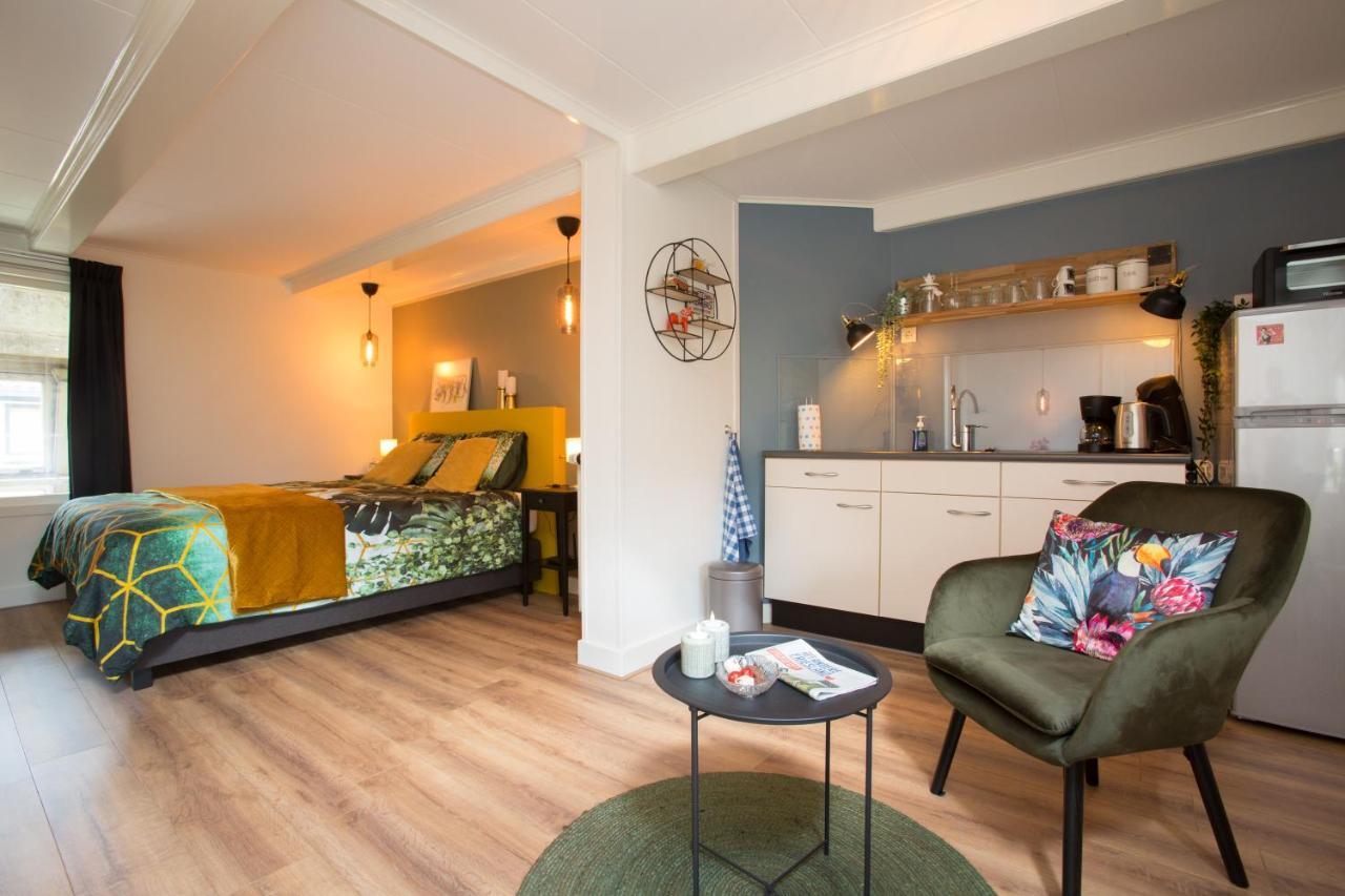 D' Ald Skoalle - Sfeervol Appartement In Oude School. Wijtgaard ภายนอก รูปภาพ