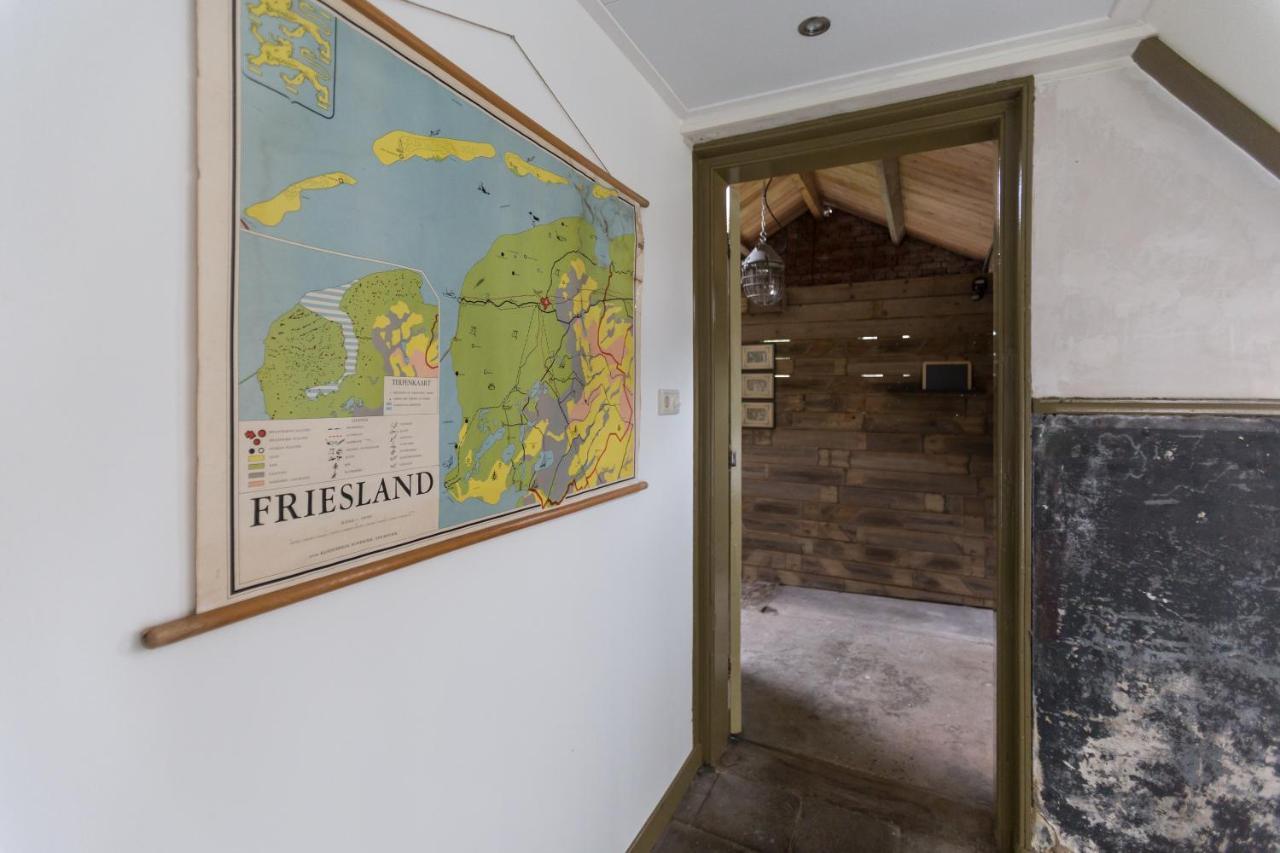 D' Ald Skoalle - Sfeervol Appartement In Oude School. Wijtgaard ภายนอก รูปภาพ