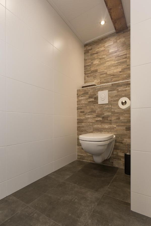D' Ald Skoalle - Sfeervol Appartement In Oude School. Wijtgaard ภายนอก รูปภาพ