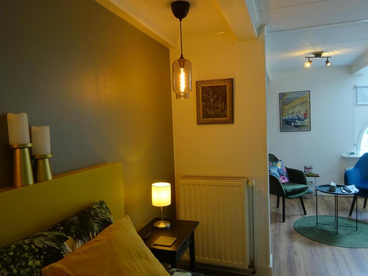 D' Ald Skoalle - Sfeervol Appartement In Oude School. Wijtgaard ภายนอก รูปภาพ